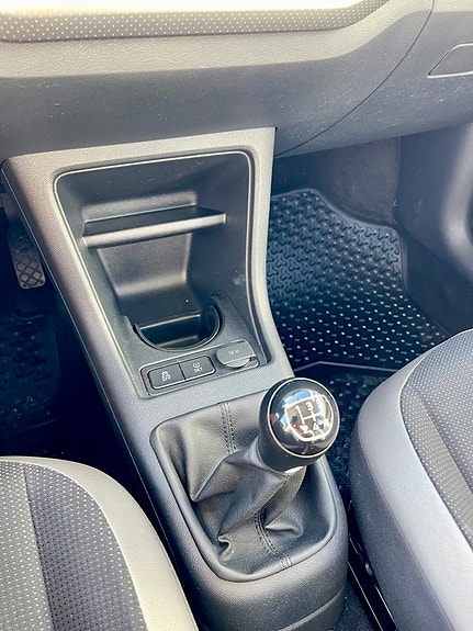 Volkswagen UP! 17 of 21