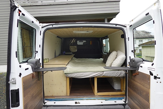 Ford Transit 6 of 12