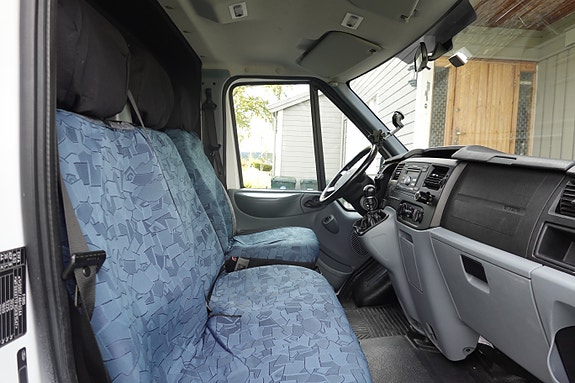 Ford Transit 12 of 12