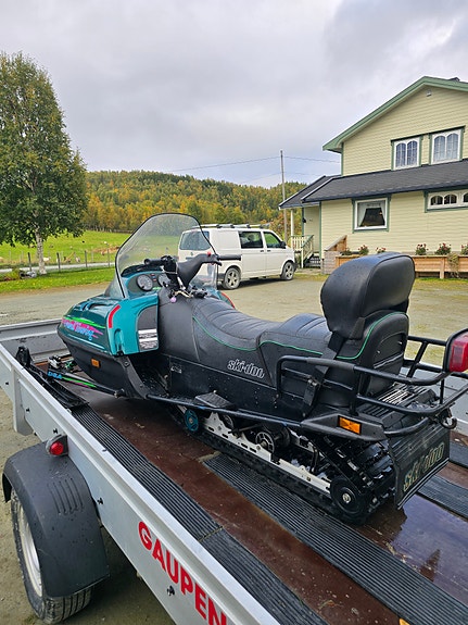 Ski-doo Grand Touring 5 of 8
