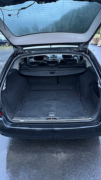 Mercedes-Benz E220 d 9 of 17
