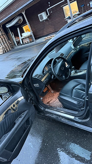 Mercedes-Benz E220 d 11 of 17