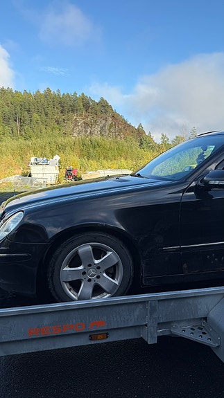 Mercedes-Benz E220 d 17 of 17