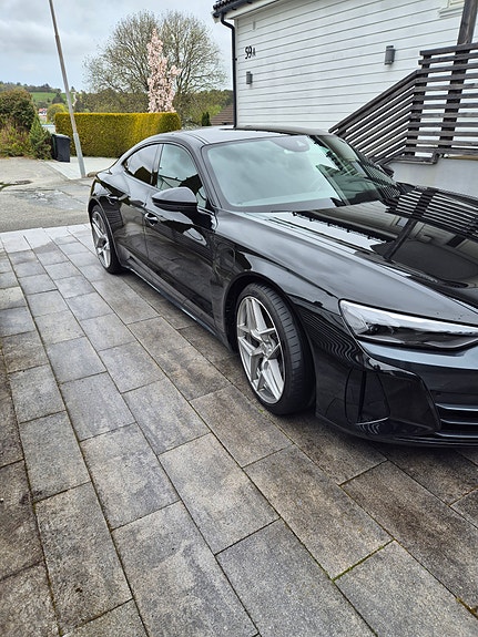 Audi e-tron GT 5 of 13