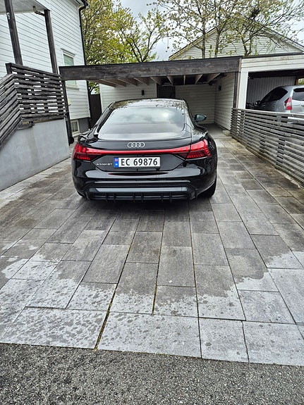 Audi e-tron GT 6 of 13