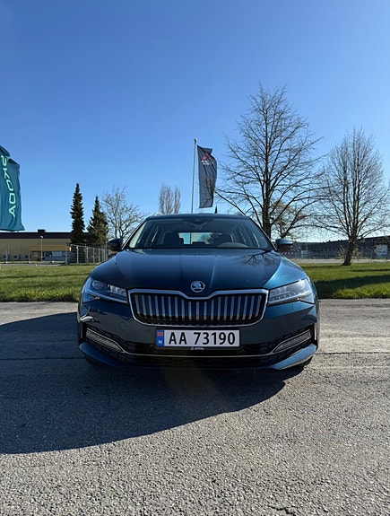 Skoda Superb 12 of 14