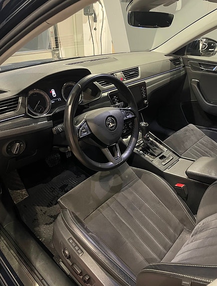 Skoda Superb 4 of 14
