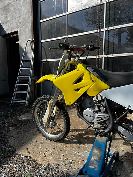 Suzuki Rm 85 4 of 29