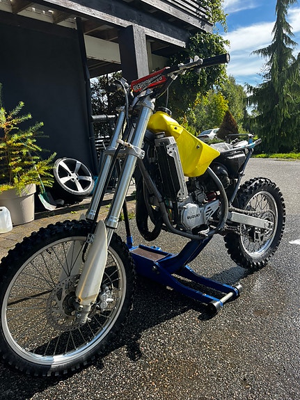 Suzuki Rm 85 18 of 29