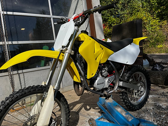 Suzuki Rm 85 3 of 29