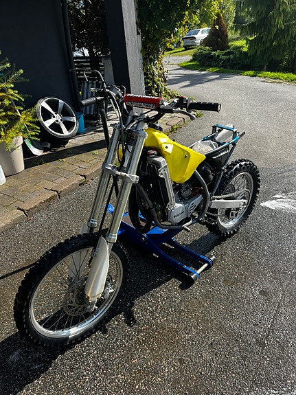 Suzuki Rm 85 17 of 29