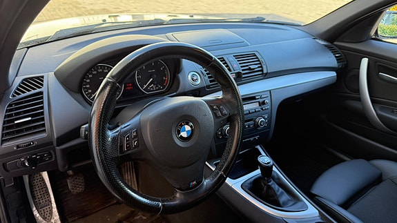 BMW 118d 6 of 10