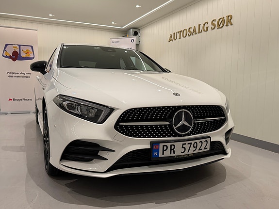 Mercedes-Benz A250 e 4 of 30