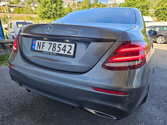 Mercedes-Benz E220 d 13 of 30