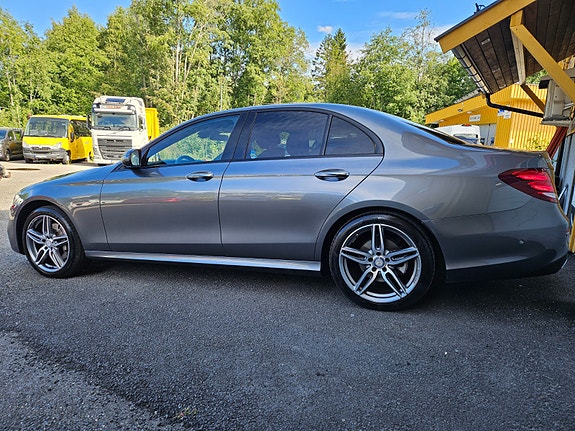 Mercedes-Benz E220 d 16 of 30