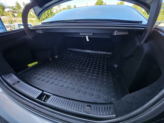 Mercedes-Benz E220 d 9 of 30