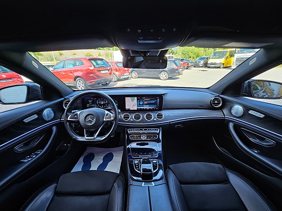 Mercedes-Benz E220 d 27 of 30