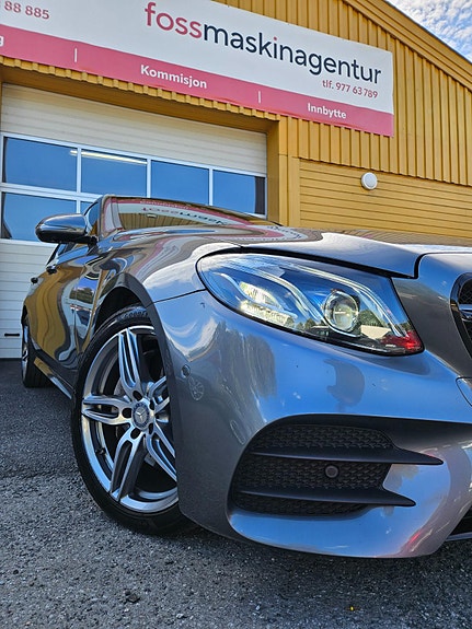 Mercedes-Benz E220 d 2 of 30