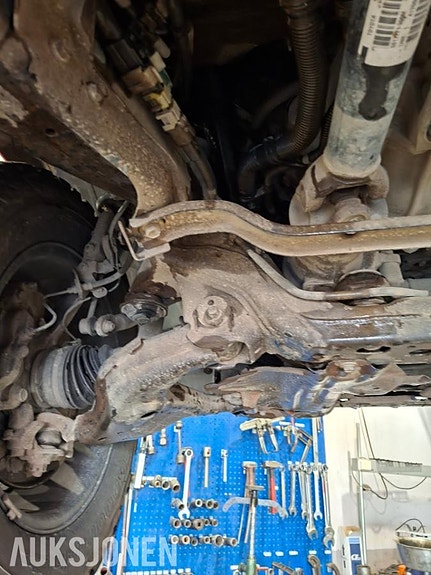 Toyota HiLux 22 of 30