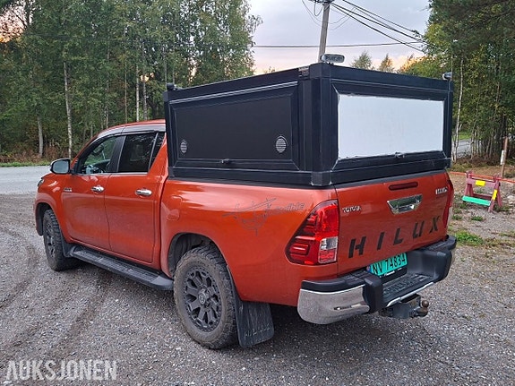 Toyota HiLux 5 of 30