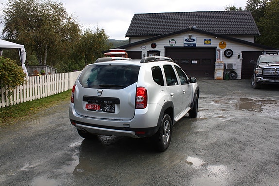 Dacia Duster 3 of 16