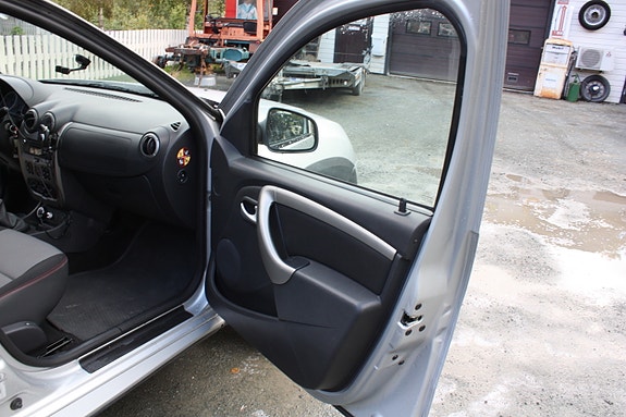 Dacia Duster 11 of 16