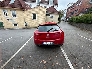 Alfa Romeo Giulietta 3 of 14