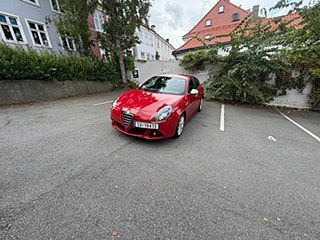 Alfa Romeo Giulietta 2 of 14