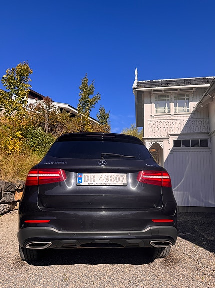 Mercedes-Benz GLC350 e 4 of 13
