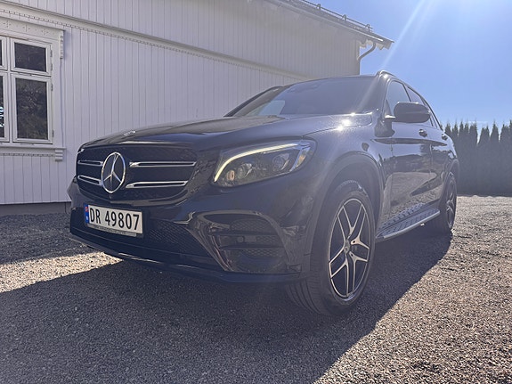 Mercedes-Benz GLC350 e 2 of 13