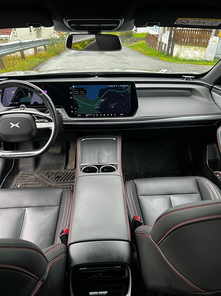XPeng P7i 18 of 28