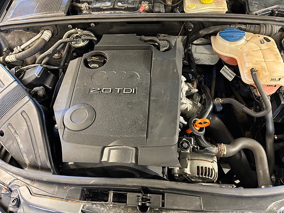 Audi A4 3 of 18