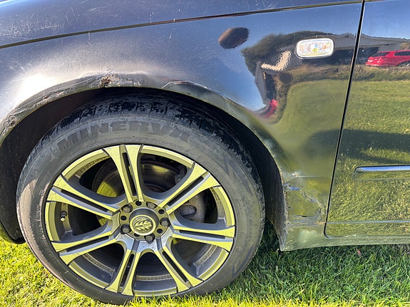 Audi A4 5 of 18