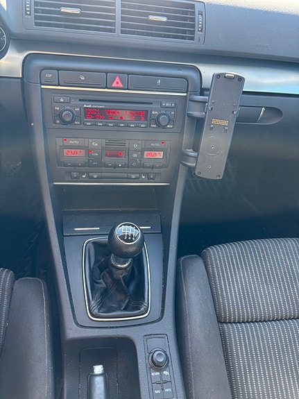 Audi A4 4 of 18