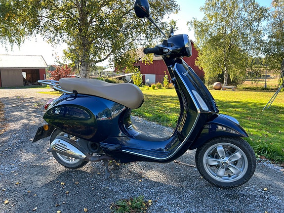 Vespa Primavera 50 2 of 15