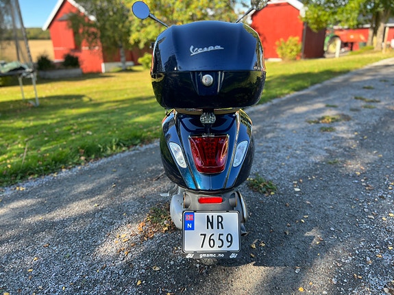 Vespa Primavera 50 14 of 15