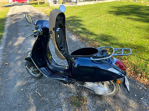 Vespa Primavera 50 11 of 15
