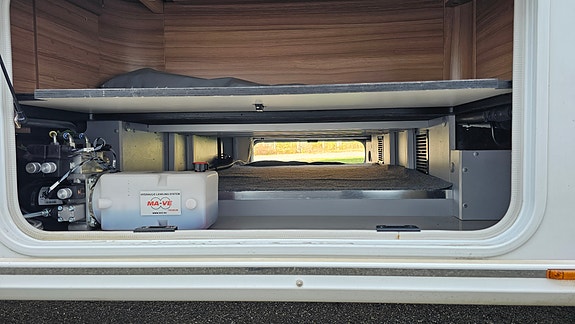 Knaus I 900 sun 24 of 24