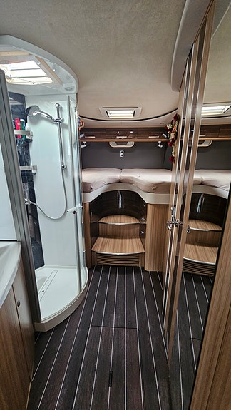 Knaus I 900 sun 18 of 24
