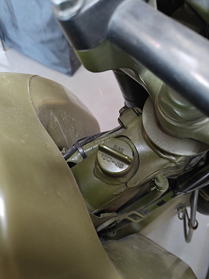 Suzuki DR 350SE 7 of 14