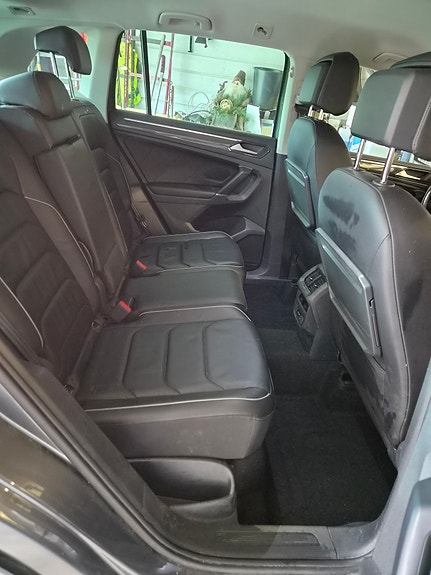 Volkswagen Tiguan 4 of 6