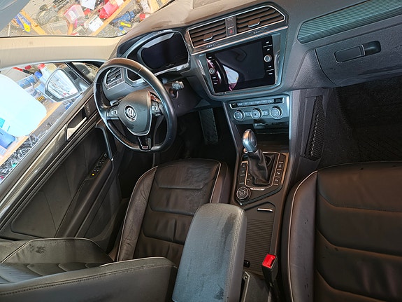 Volkswagen Tiguan 6 of 6