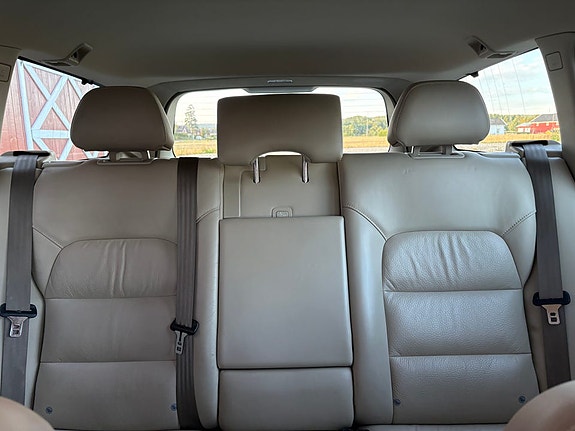 Volvo V70 9 of 19