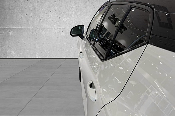 Volvo XC40 9 of 30