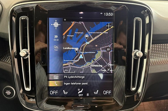 Volvo XC40 24 of 30