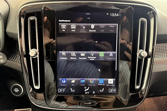 Volvo XC40 27 of 30