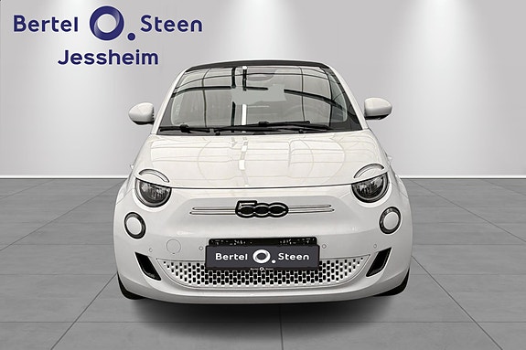 Fiat 500C 4 of 17