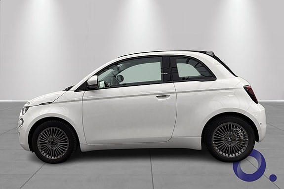 Fiat 500C 2 of 17
