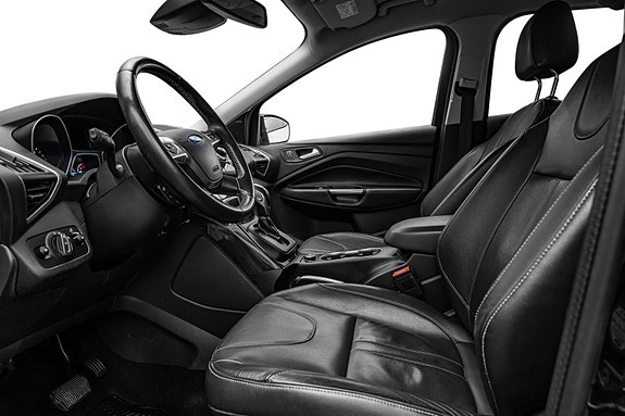 Ford Kuga 11 of 13
