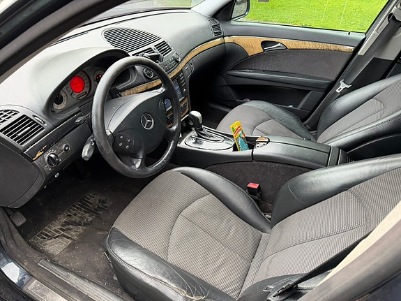 Mercedes-Benz E220 d 7 of 17